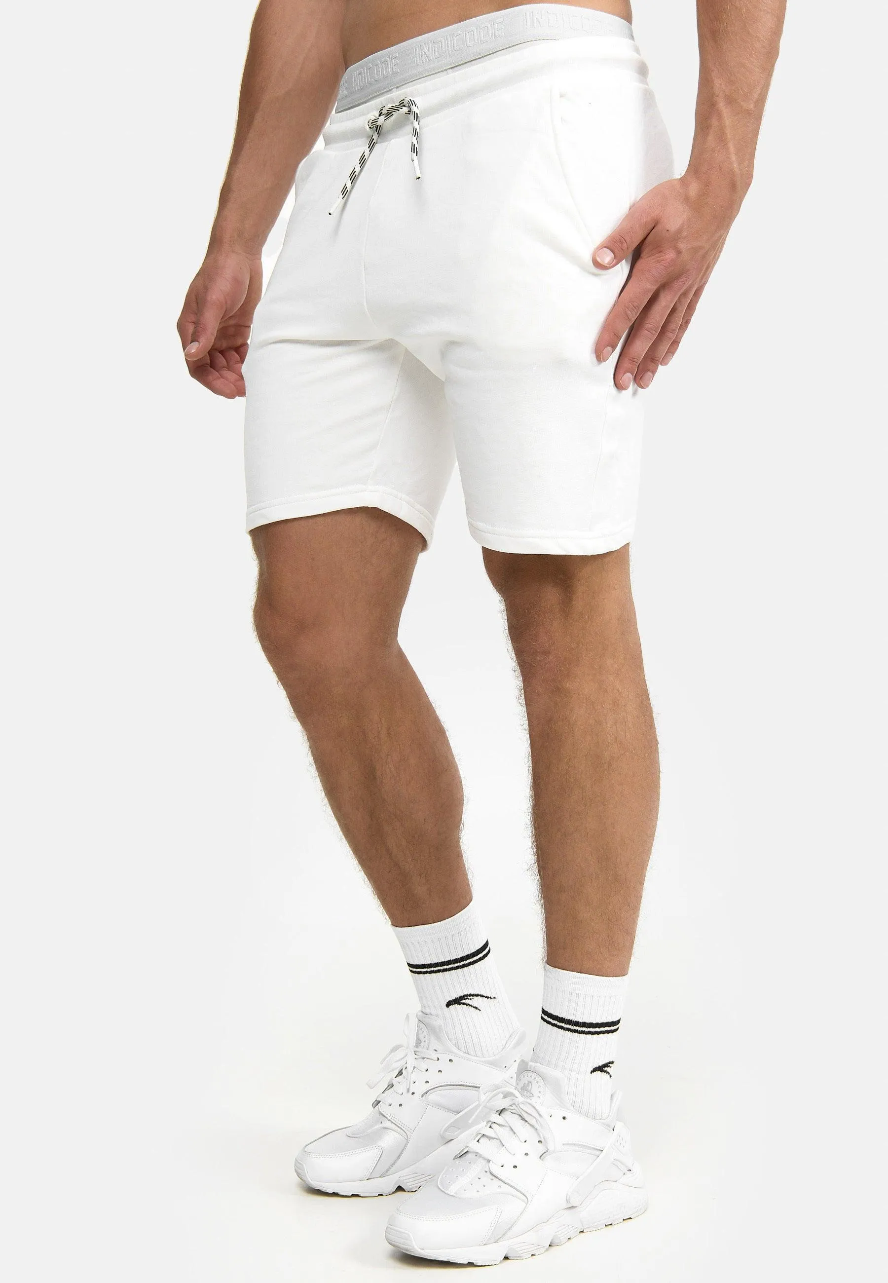 Indicode Herren Yates Sweatshorts mit Kordelzug und 3 Taschen