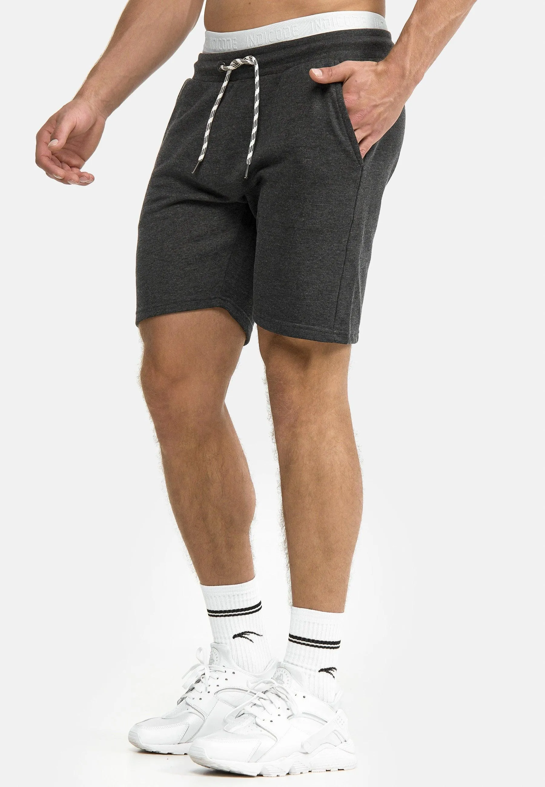 Indicode Herren Yates Sweatshorts mit Kordelzug und 3 Taschen