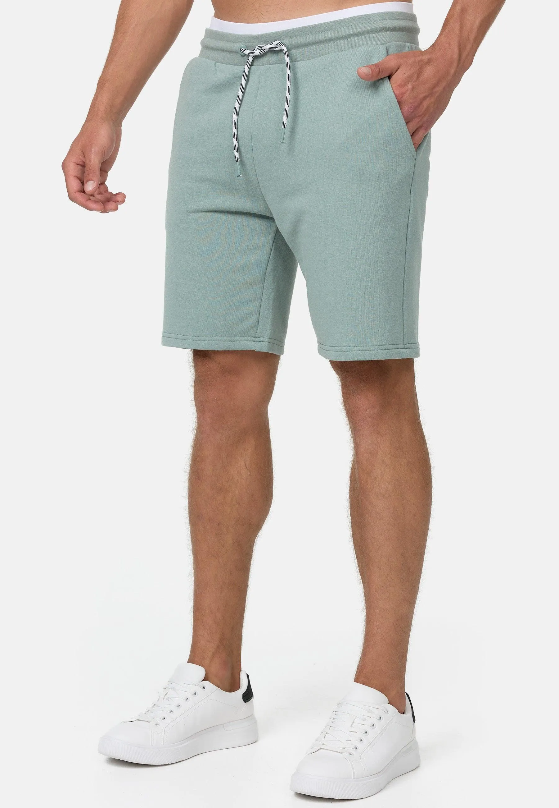 Indicode Herren Yates Sweatshorts mit Kordelzug und 3 Taschen