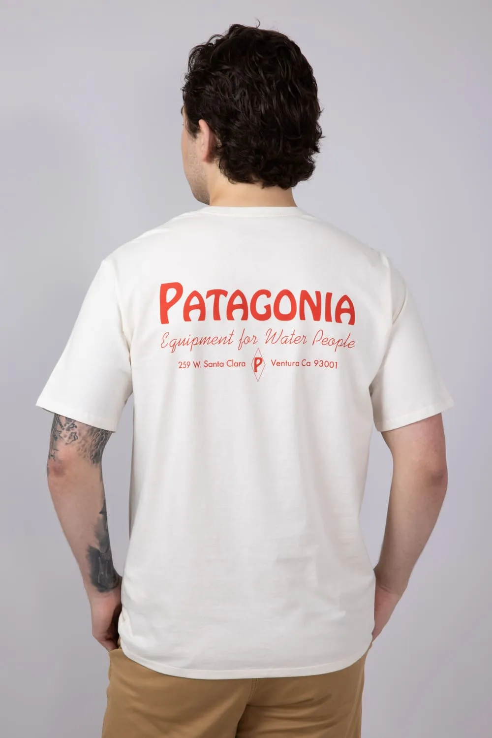 Patagonia Men’s Water People Pocket Graphic T-Shirt in Natural | 37734-WPNL