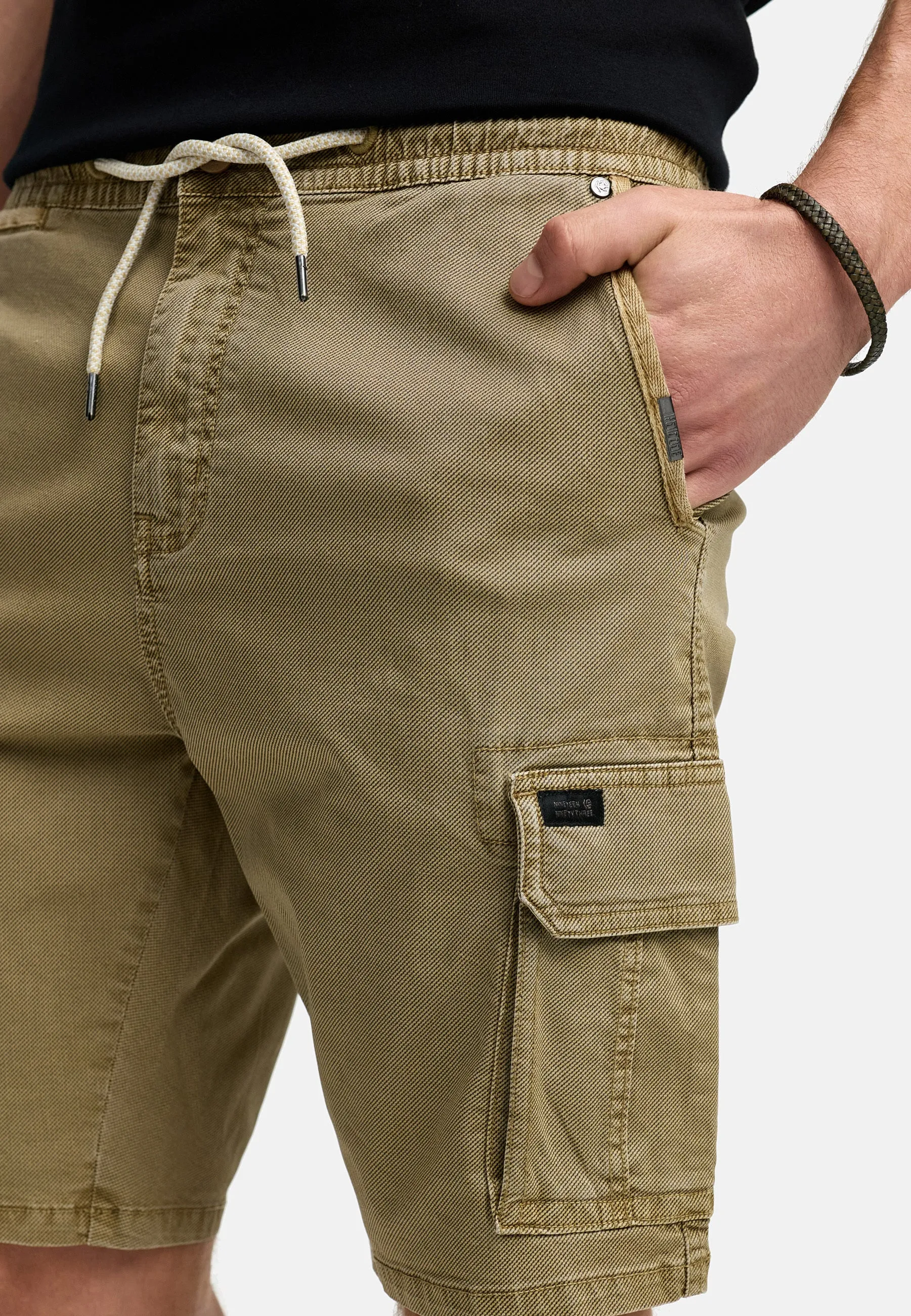 Shorts Cargo INKews