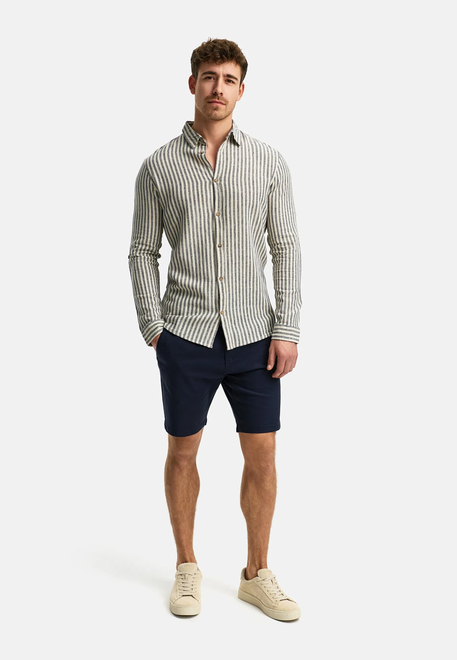 Shorts Chino INThews