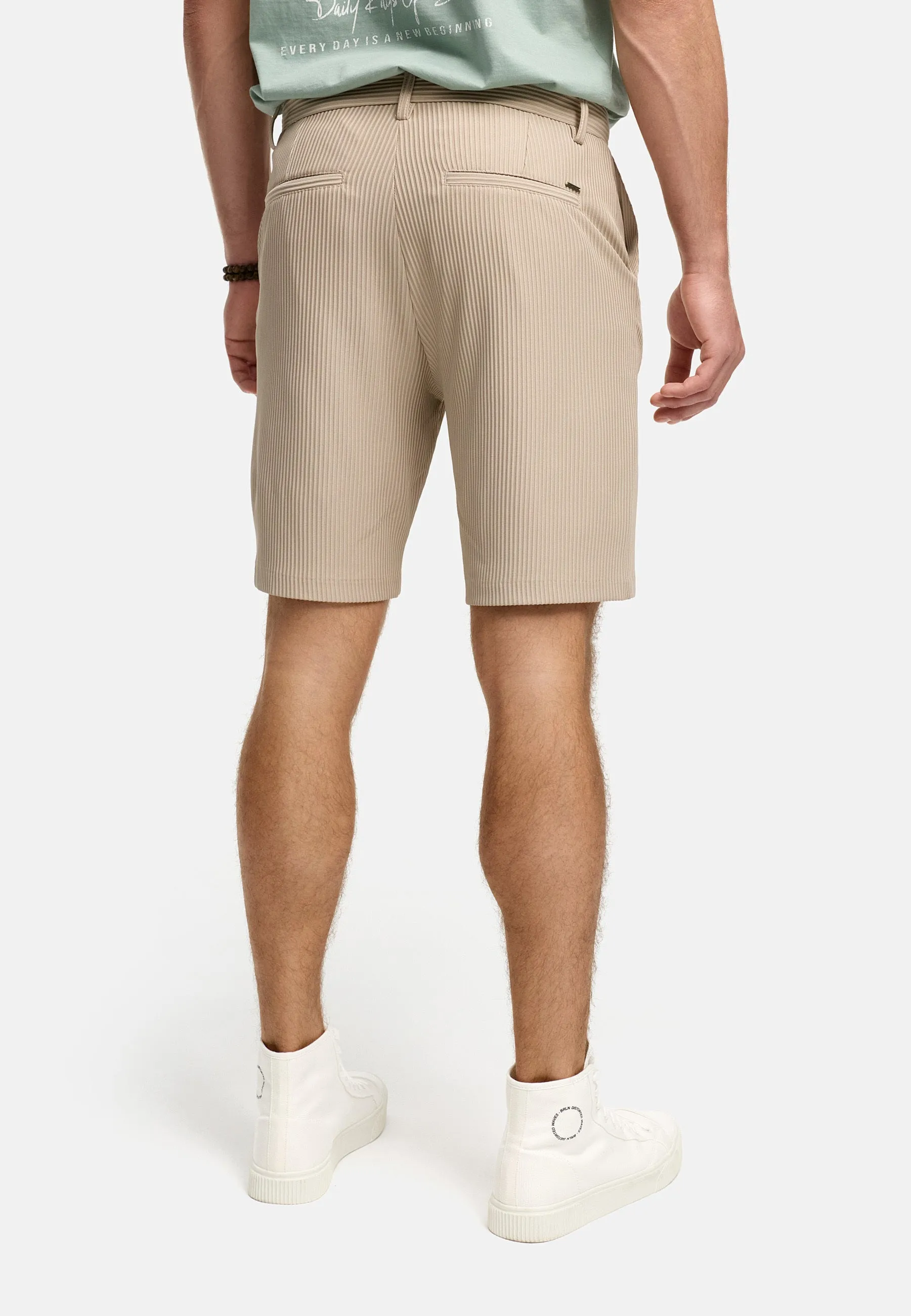 Shorts INGustiono