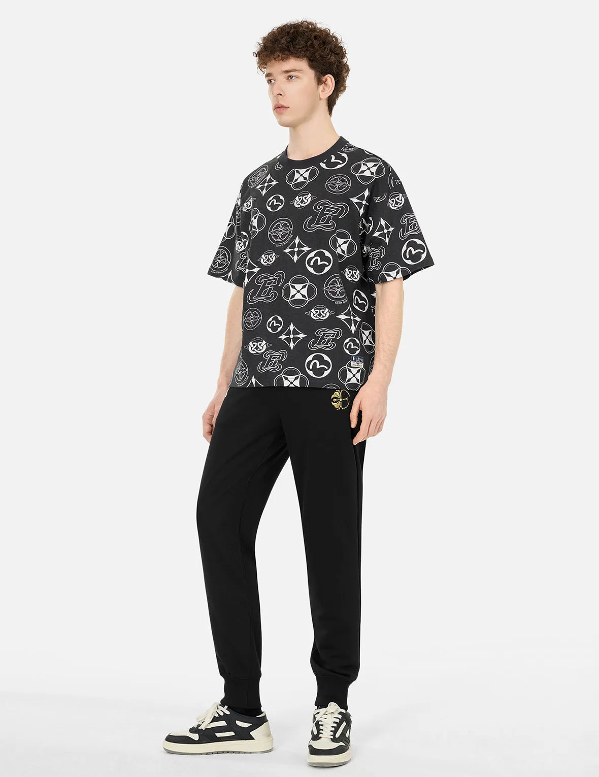 SPRING/ SUMMER COLLECTION 2025 Allover Multi-logo Print Loose Fit T-shirt