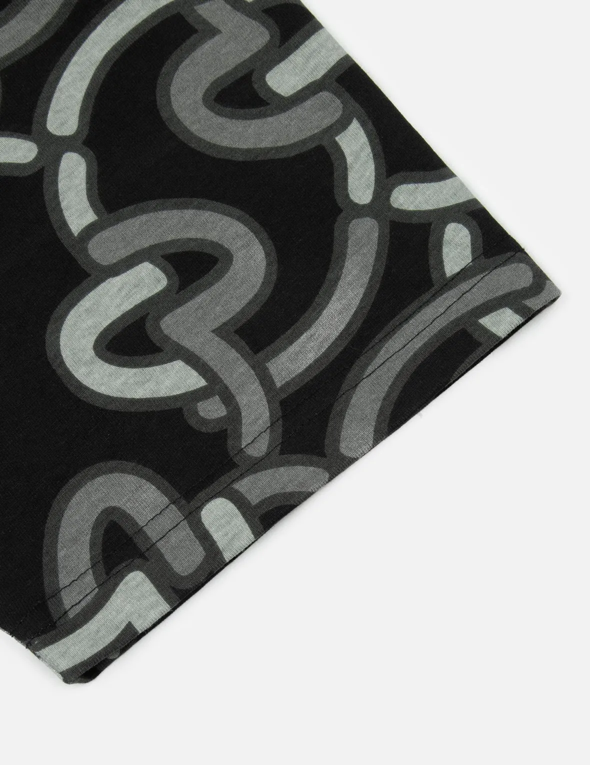SPRING/ SUMMER COLLECTION 2025 Allover Overlapping Seagull Print Regular Fit T-Shirt