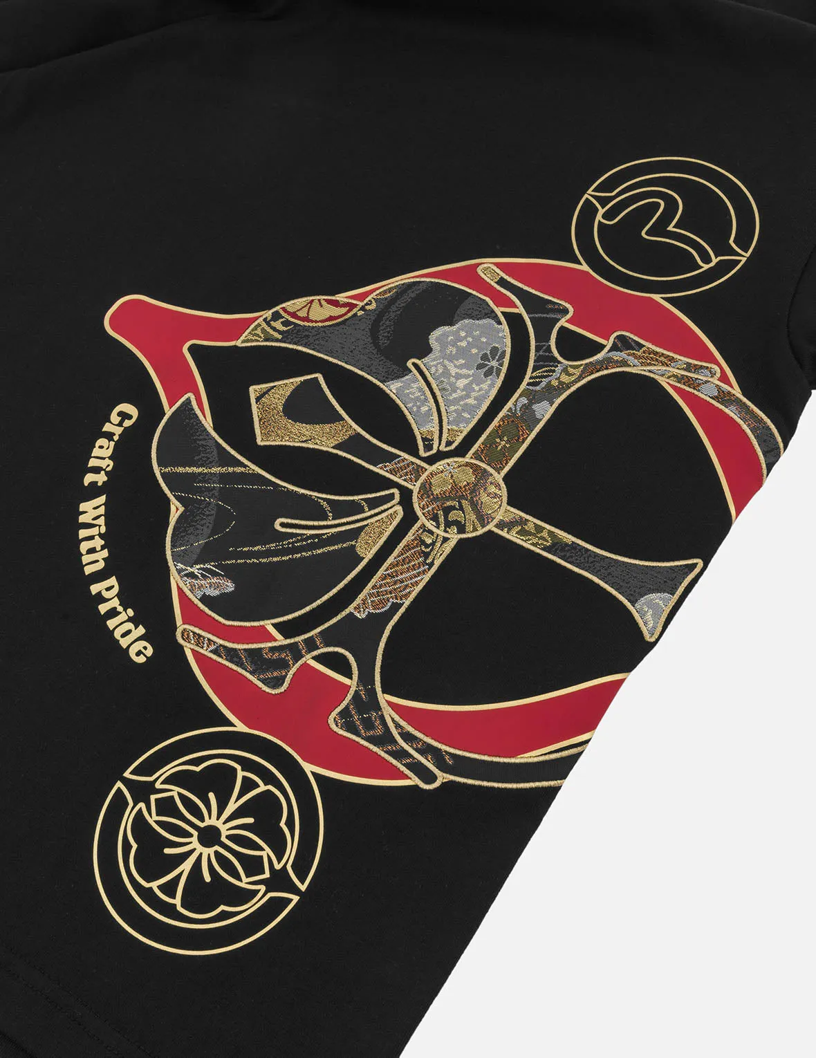 SPRING/ SUMMER COLLECTION 2025 Brocade logo and Kamon Appliqué Relax Fit T-shirt