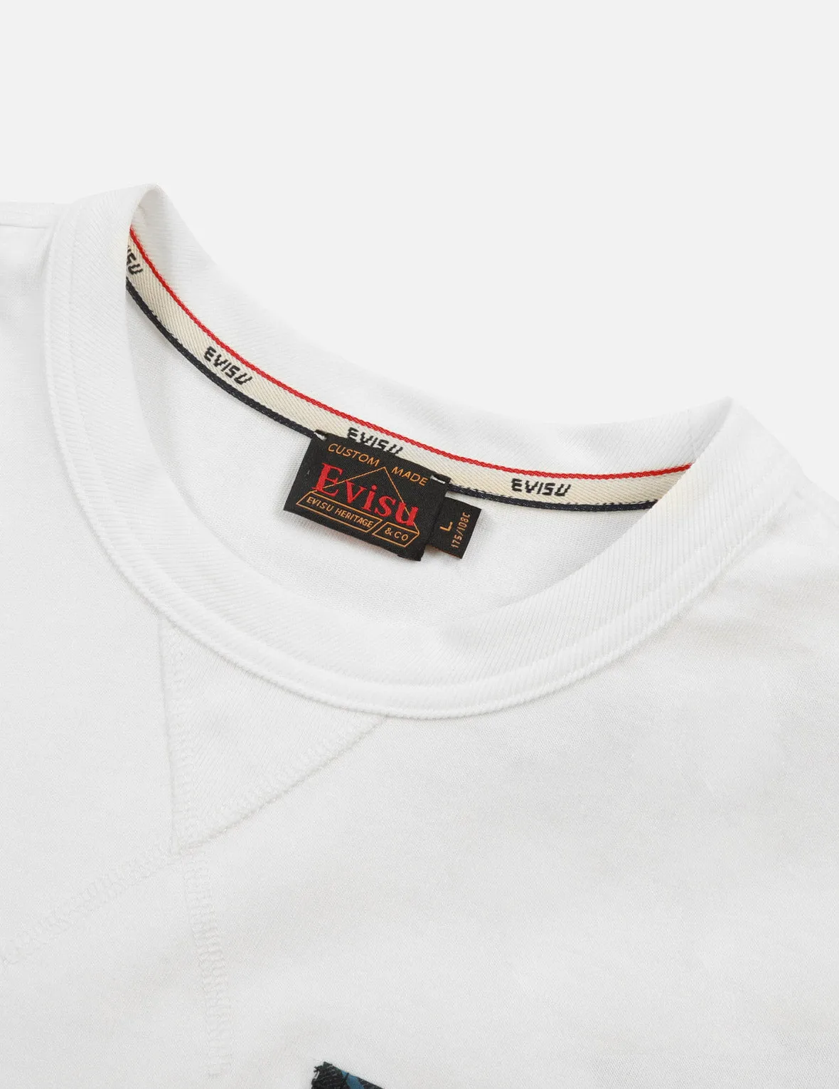 SPRING/ SUMMER COLLECTION 2025 Kamon Stitching with Patterned Pocket Regular Fit T-shirt