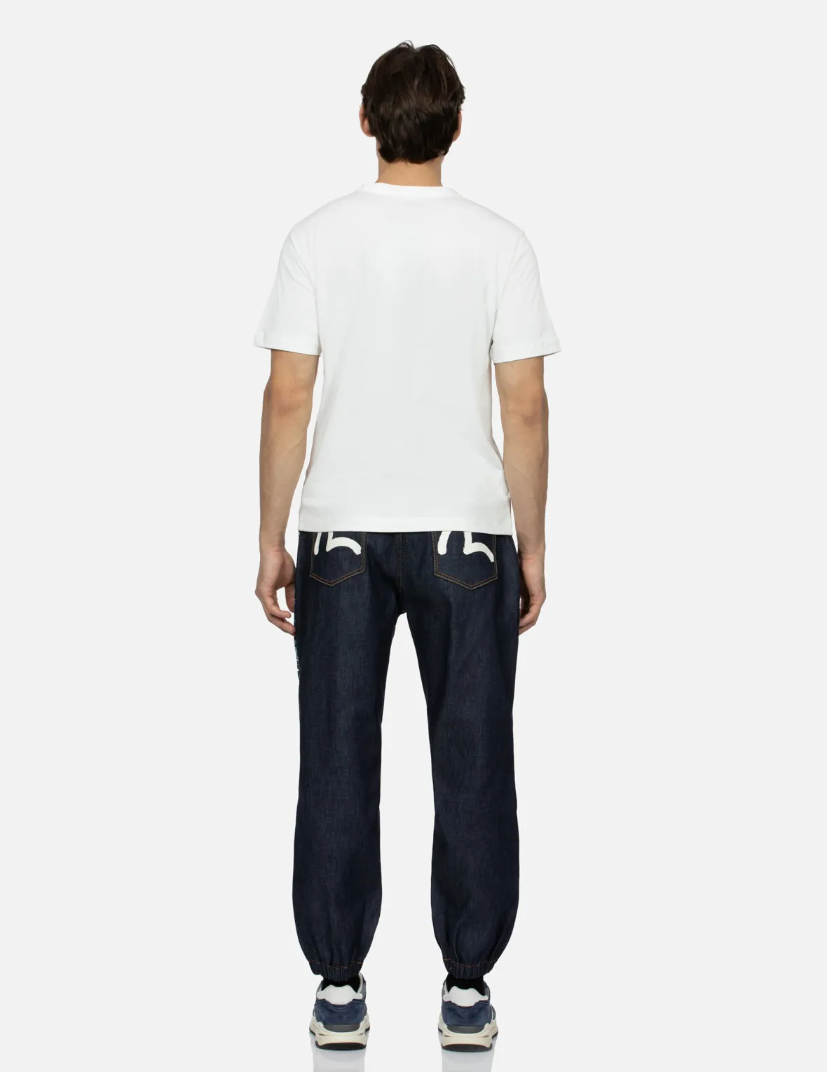 SPRING/ SUMMER COLLECTION 2025 Kamon Stitching with Patterned Pocket Regular Fit T-shirt