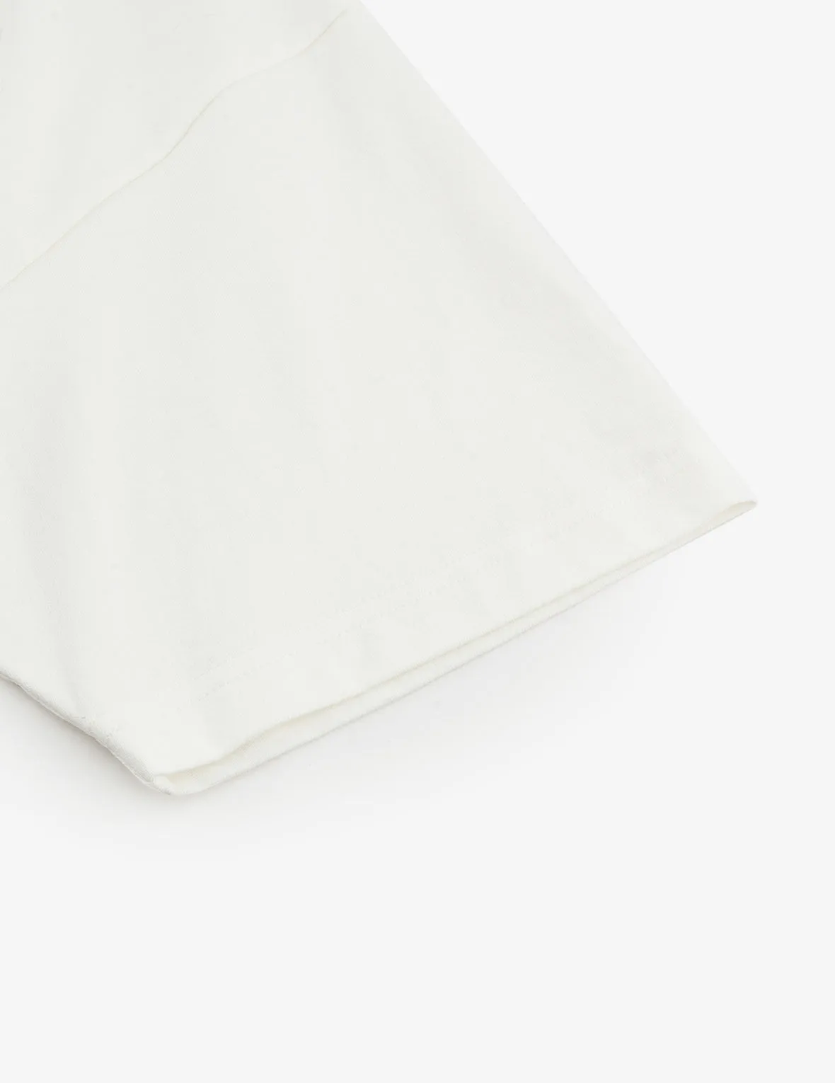 SPRING/ SUMMER COLLECTION 2025 Multi-embroidery and Multi-pocket Relax Fit T-shirt