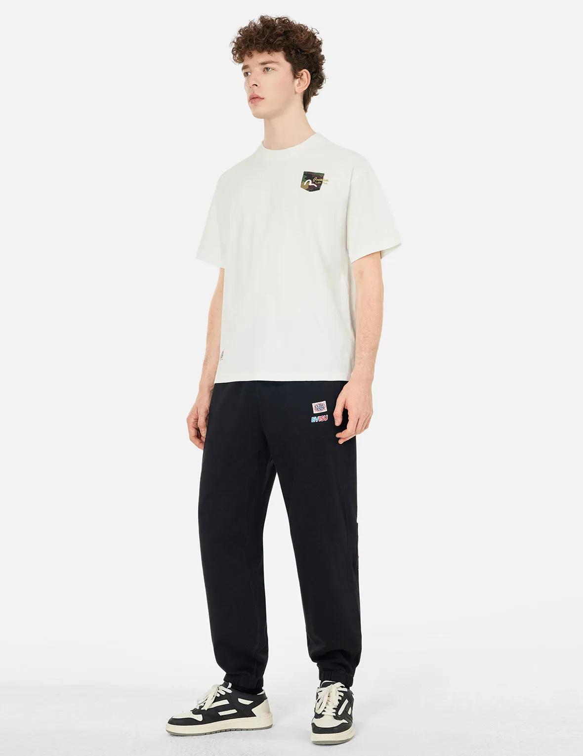SPRING/ SUMMER COLLECTION 2025 Multi-embroidery and Multi-pocket Relax Fit T-shirt