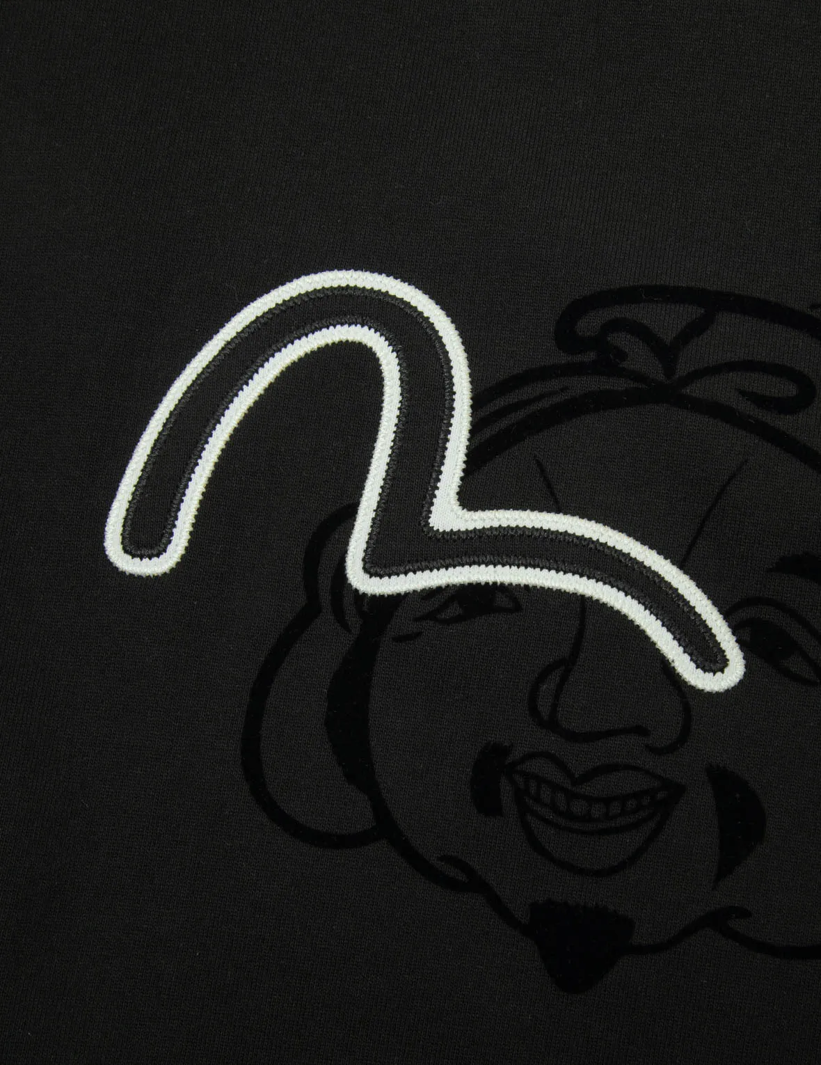 SPRING/ SUMMER COLLECTION 2025 Seagull Embroidery and Allover Flocking Patterns Relax Fit T-shirt