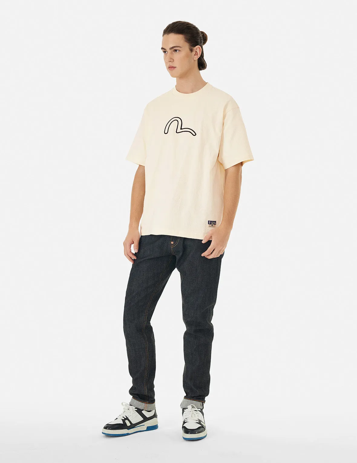 SPRING/ SUMMER COLLECTION 2025 Seagull Embroidery and Allover Flocking Patterns Relax Fit T-shirt