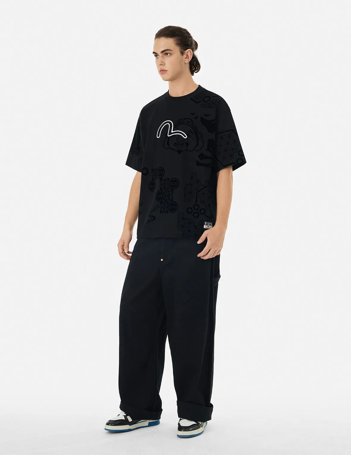 SPRING/ SUMMER COLLECTION 2025 Seagull Embroidery and Allover Flocking Patterns Relax Fit T-shirt
