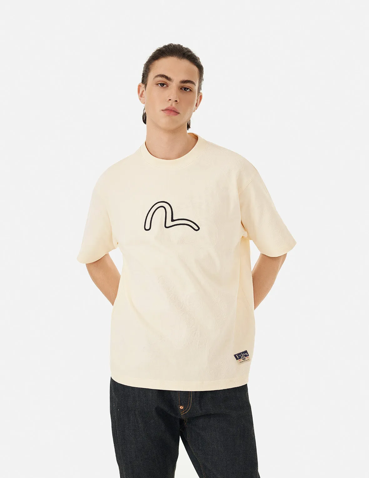 SPRING/ SUMMER COLLECTION 2025 Seagull Embroidery and Allover Flocking Patterns Relax Fit T-shirt