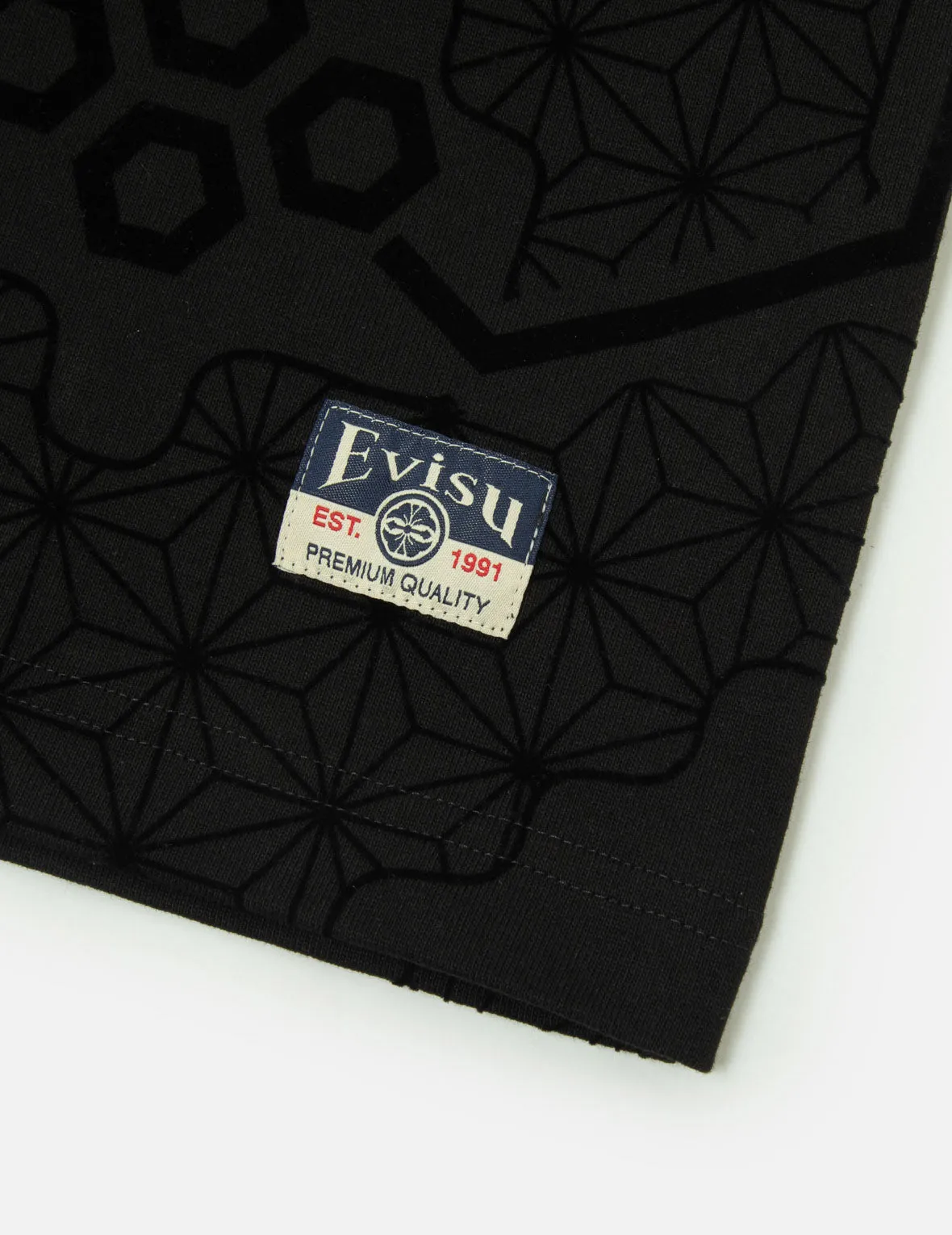 SPRING/ SUMMER COLLECTION 2025 Seagull Embroidery and Allover Flocking Patterns Relax Fit T-shirt