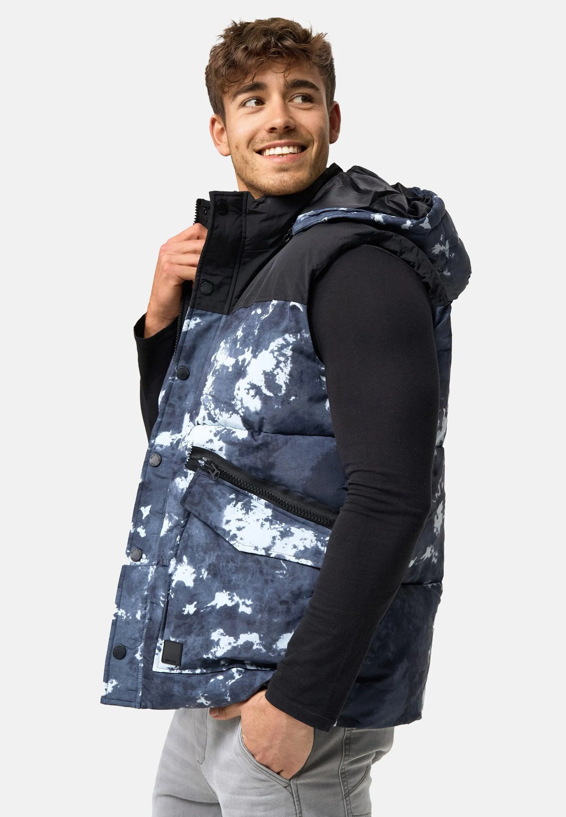 Weste Simmons